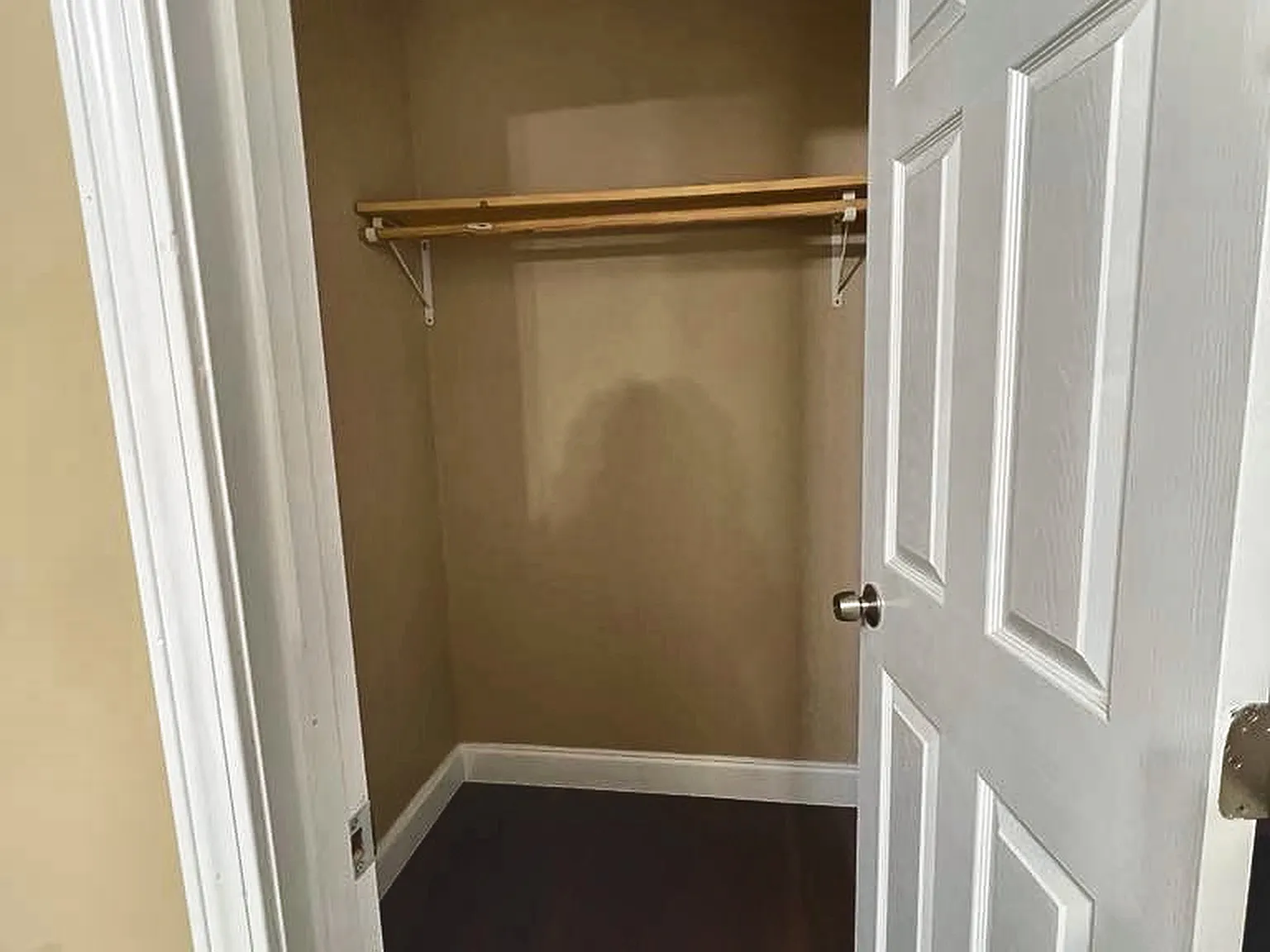 2 bed, 1008 sqft, $1,295 — Photo 2