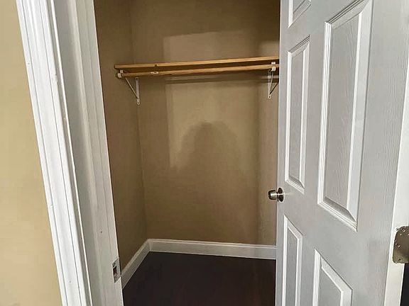 2nd image of 55 Cherrywood Ct #16