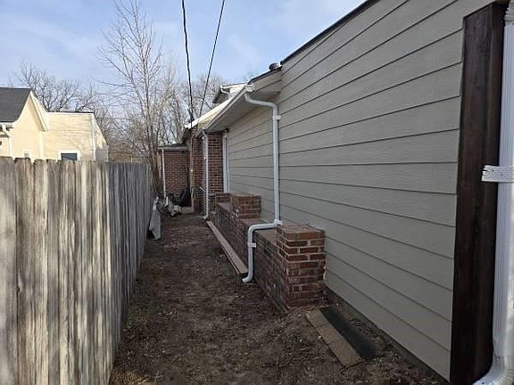 2nd image of 2249 Blue Ridge Blvd