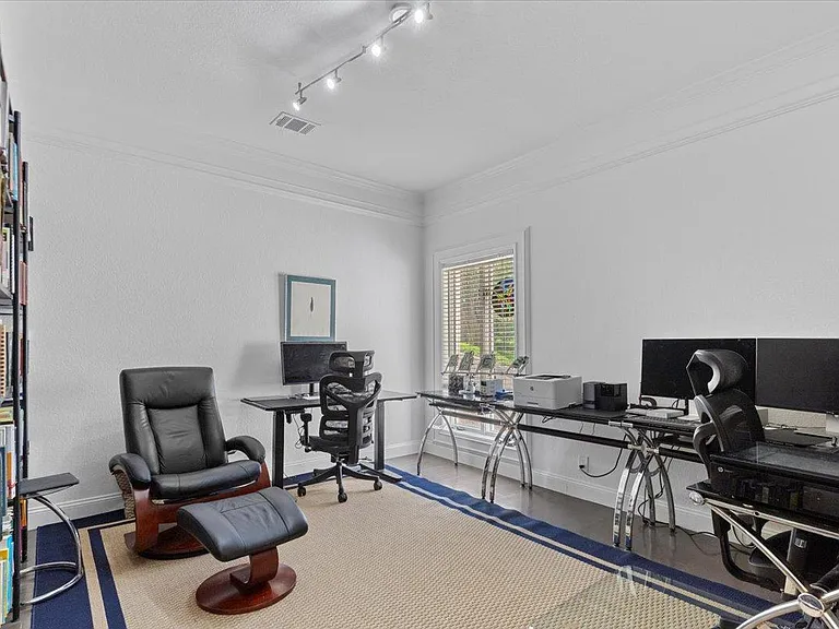 3503 Needles Dr — Photo 32