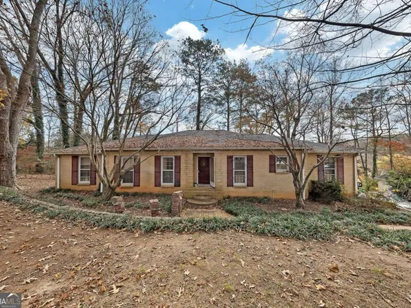 4520 Huntridge Dr NE, Roswell, GA 30075