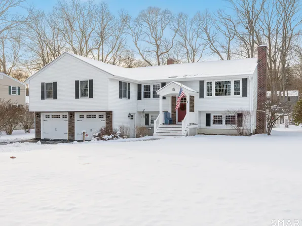 43 Roxbury Court, East Lyme, CT 06357