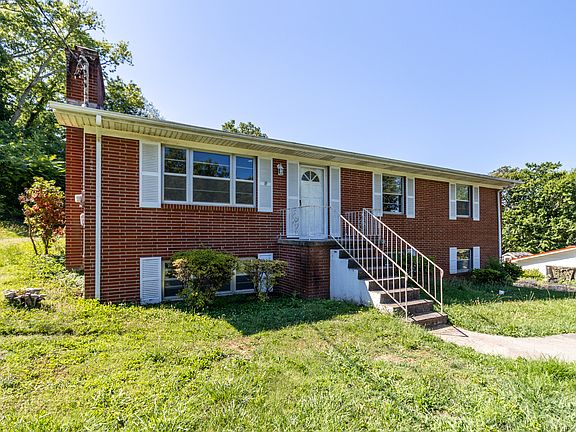 2nd image of 6633 Wachese Ln