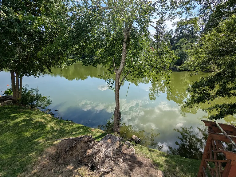 12 Lake Valley Ct — Photo 26