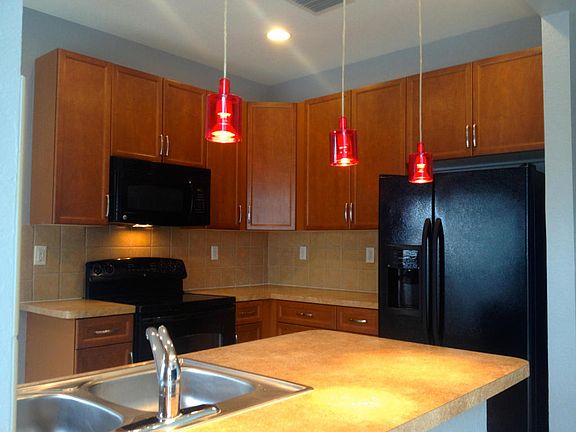 3rd image of 246 Lake Monterey Cir