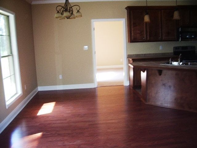 2nd image of 338 Chapel Hill Dr
