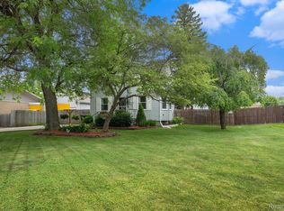 5451 Meadow View St, Sterling Heights, MI 48310