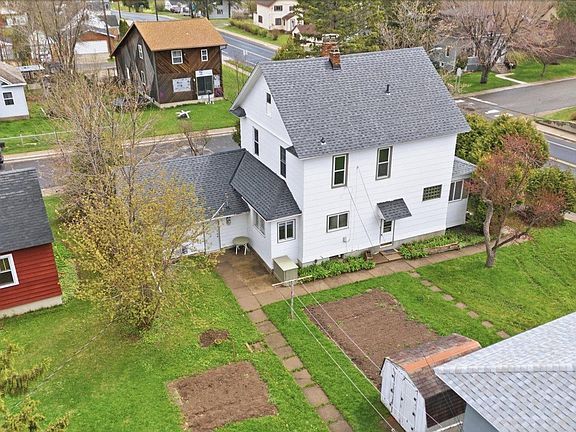 2nd image of 825 Fayal Rd