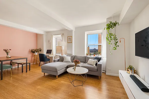 Sold by Compass | media 10