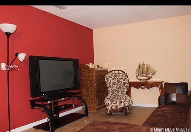 1st image of 1627 NW 18th St APT 404