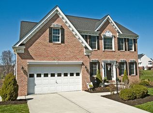 105 Clover Ln, Gibsonia, PA 15044