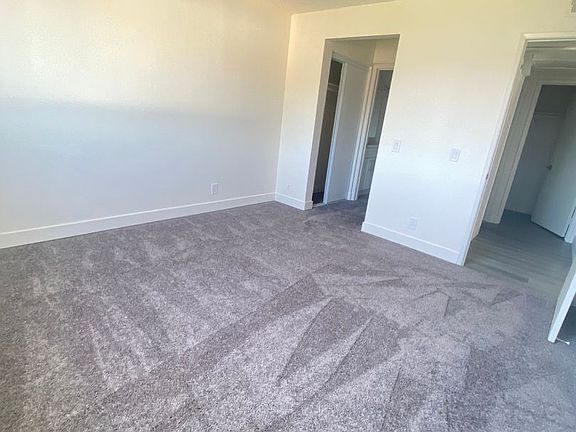 5th image of 924 S Carondelet St #301