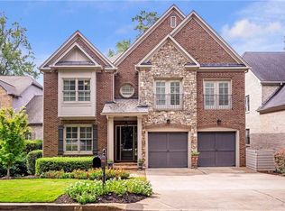 21 Cliftwood Dr NE, Sandy Springs, GA