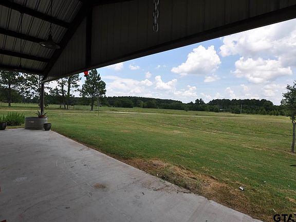 4th image of 1041 Private Road 5807