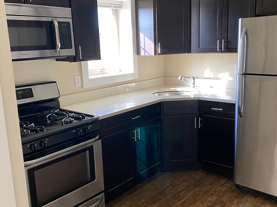 1st image of 1095 Rockland Ave APT 3D