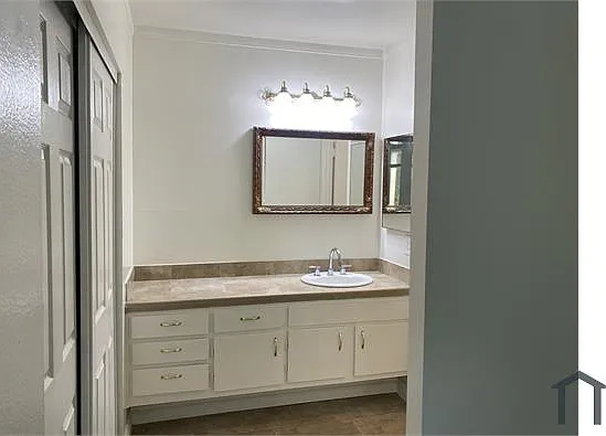 8735 Navajo Rd #5 — Photo 15