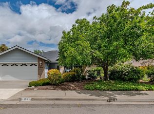 1078 Oak Knoll Dr, Ashland, OR
