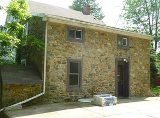 2565 Applebutter Rd, Hellertown, PA 18055