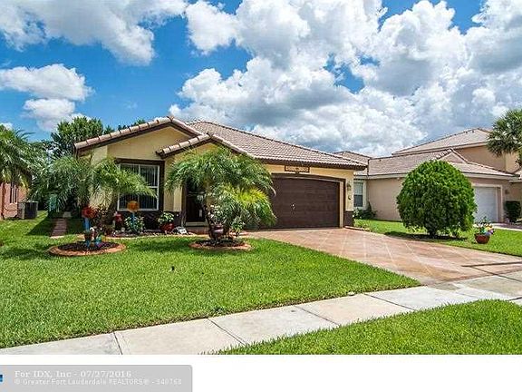 3rd image of 20851 NW 22nd Ct
