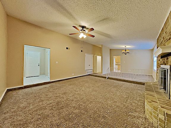 4th image of 4703 Crestmont Ct