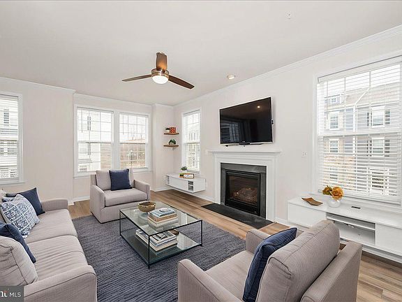 2nd image of 324 Spring Bank Way