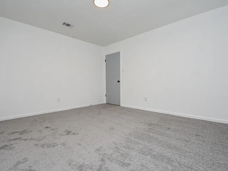 15814 Winding Moss Dr — Photo 33