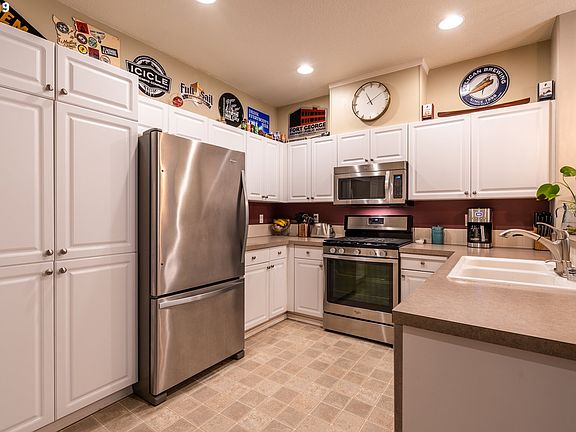4th image of 8100 NE 104th Cir APT 4