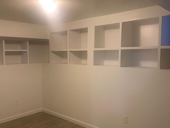 4th image of 133 Glen Ave #1B