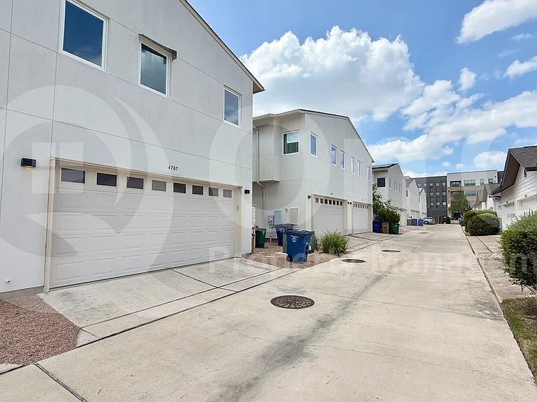 4707 Ruiz St — Photo 36