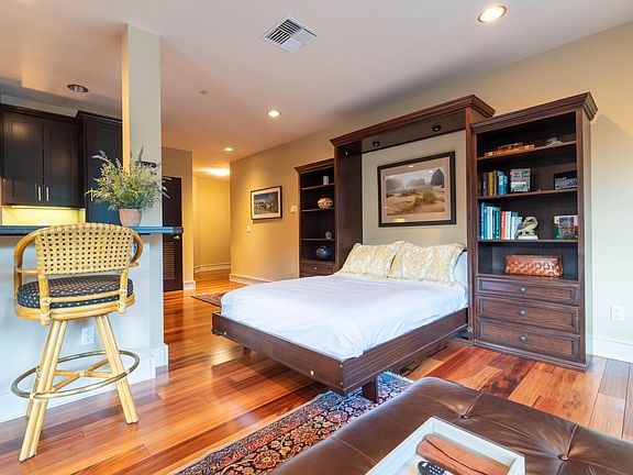 4th image of 111 S 1st Ave #25