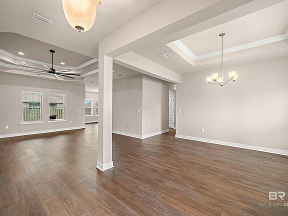 4th image of 637 Abita Ln
