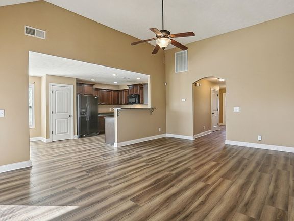 3rd image of 1349 Allmon Dr