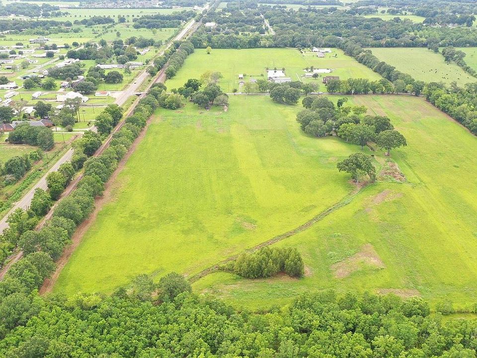2nd image of 112 Andres Rd