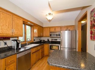 2641 Emerald Ln E, Shakopee, MN 55379