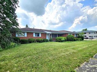 1009 Eastcrest Dr, Greentown, IN 46936