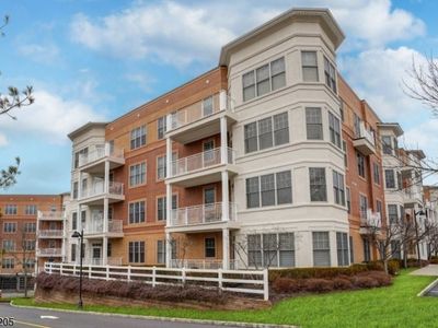 4311 Pointe Gate Dr, Livingston, NJ, 07039
