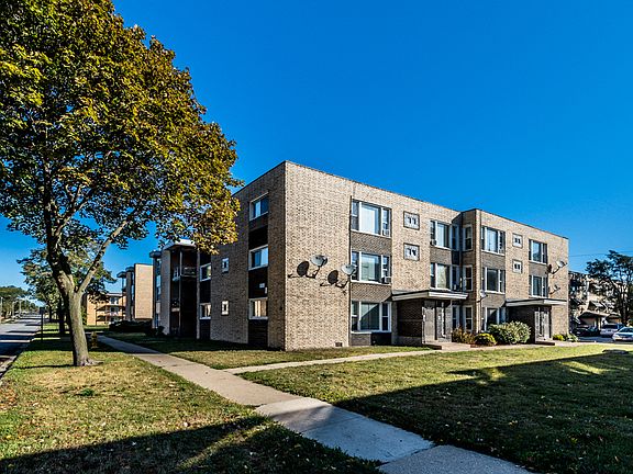 2nd image of 14127 S School St APT 3