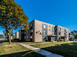 14127 S School St #11, Riverdale, IL 60827