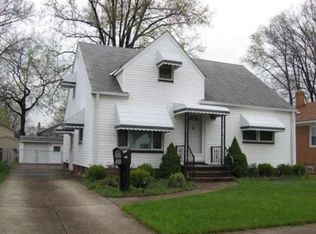 2610 Ingleside Dr, Parma, OH 44134