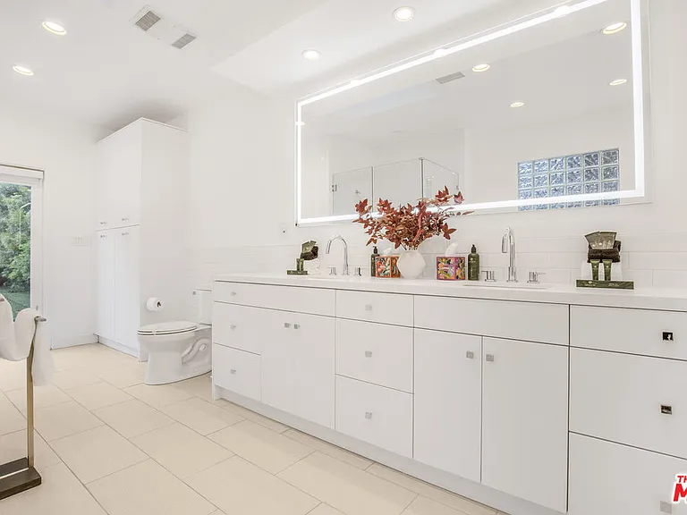 1833 Franklin Canyon Dr — Photo 13