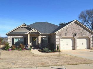 421 Springlakes Estates Dr, Lyman, SC 29365