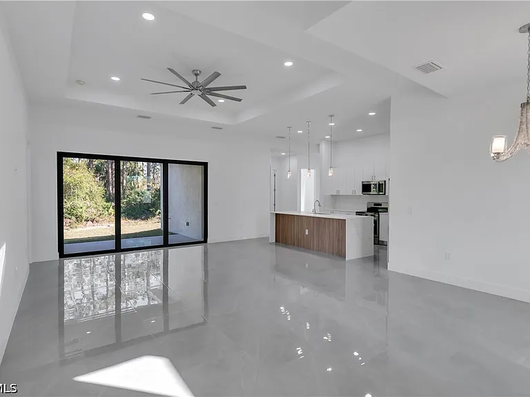 2603 27th St W — Photo 18