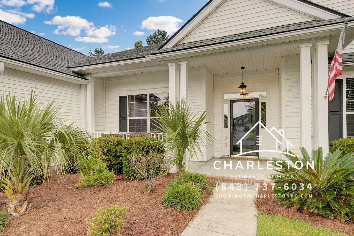 Building Photo - 6040 Fieldstone Cir