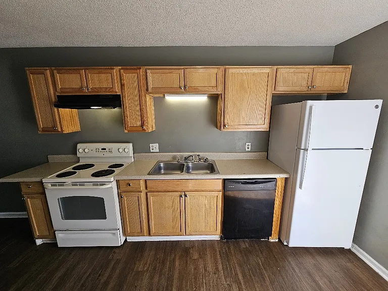 230.5 Lanier Dr #244 — Photo 4