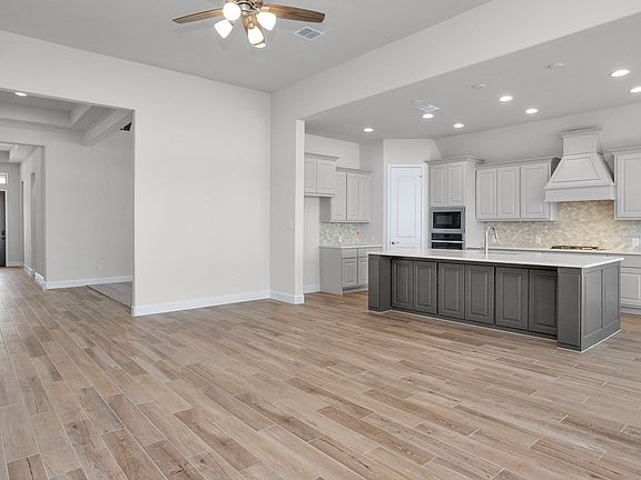 2nd image of 20518 Lone Saddlebred Ln