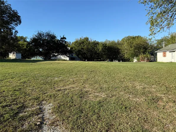 310 E 16th St, Ada, OK 74820