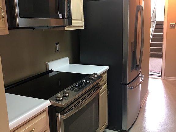 5th image of 6320 Bayberry Ct Unit 908