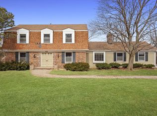 18W686 31st St, Oak Brook, IL 60523