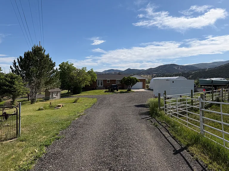 2565 S State Road 32 — Photo 3