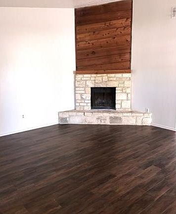 2nd image of 1103 Country Aire Dr #B